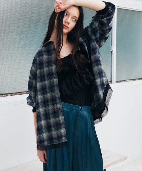 LE CIEL BLEU（ルシェルブルー）の「フランネルシャツw/オーガンザトリム / Flannel Shirt w/Organza Trim（シャツ/ブラウス・レディース・グリーン/ピンク・36）」の3枚目の写真