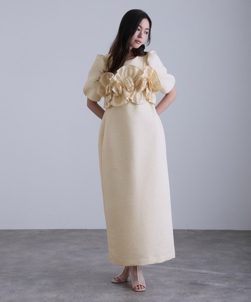 atlo(アトロ)の「ロング&半袖 フォーマル シアースリーブ Iライン 刺繍レース セレモニー 結婚式 二次会 パーティー ドレス オケージョンドレス お呼ばれ 同窓会 成人式 (ドレス・レディース・アイボリー/ブラック/ベージュ・M)」の16枚目の写真