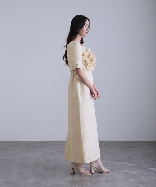 atlo(アトロ)の「ロング&半袖 フォーマル シアースリーブ Iライン 刺繍レース セレモニー 結婚式 二次会 パーティー ドレス オケージョンドレス お呼ばれ 同窓会 成人式 (ドレス・レディース・アイボリー/ブラック/ベージュ・M)」の15枚目の写真