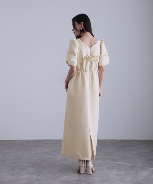 atlo(アトロ)の「ロング&半袖 フォーマル シアースリーブ Iライン 刺繍レース セレモニー 結婚式 二次会 パーティー ドレス オケージョンドレス お呼ばれ 同窓会 成人式 (ドレス・レディース・アイボリー/ブラック/ベージュ・M)」の14枚目の写真