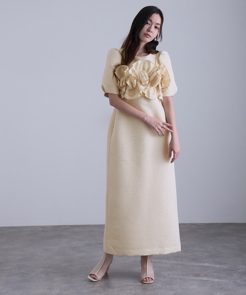 atlo(アトロ)の「ロング&半袖 フォーマル シアースリーブ Iライン 刺繍レース セレモニー 結婚式 二次会 パーティー ドレス オケージョンドレス お呼ばれ 同窓会 成人式 (ドレス・レディース・アイボリー/ブラック/ベージュ・M)」の4枚目の写真