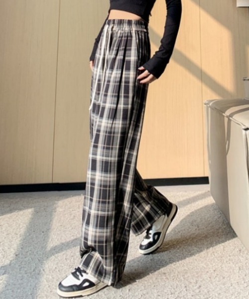 NANEA(ナネア)の「レトロチェックワイドストレート ワークパンツ(その他パンツ・レディース・ブラウン/ホワイト/ブラック・MEDIUM)」の19枚目の写真