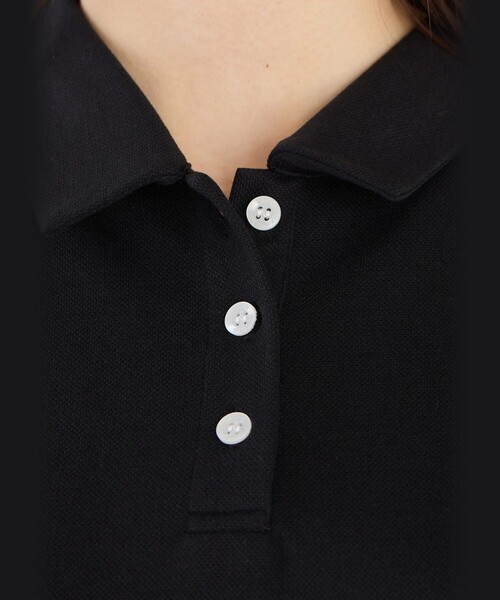 To b. by agnes b.（トゥービーバイアニエスベー）の「WEB限定 ピケ ジャージー 半袖 ポロ ワンピース（ワンピース・レディース・ブラック・FREE）」の6枚目の写真