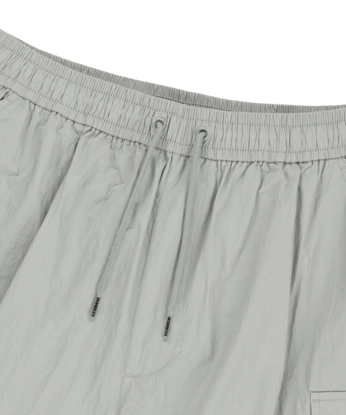 BROWNBREATH(ブラウンブレス)の「TAG NYLON CARGO HALF PANTS - LIGHT GREY(その他パンツ・レディース・その他・SMALL/MEDIUM/LARGE/X-LARGE)」の3枚目の写真