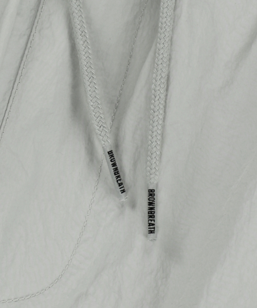 BROWNBREATH(ブラウンブレス)の「TAG NYLON CARGO HALF PANTS - LIGHT GREY(その他パンツ・レディース・その他・SMALL/MEDIUM/LARGE/X-LARGE)」の5枚目の写真
