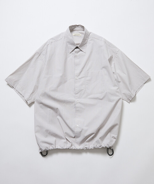 FREAK'S STORE（フリークスストア）の「限定展開 ワイドシルエット スピンドル レギュラーカラー ショートスリーブ シャツ / ヘムコード（シャツ/ブラウス・メンズ・ベージュ/ブルー系その他/ホワイト/ブラウン/オフホワイト/チャコールグレー/ブラック/ブラウン系その他/サックスブルー・SMALL/MEDIUM/LARGE）」の8枚目の写真