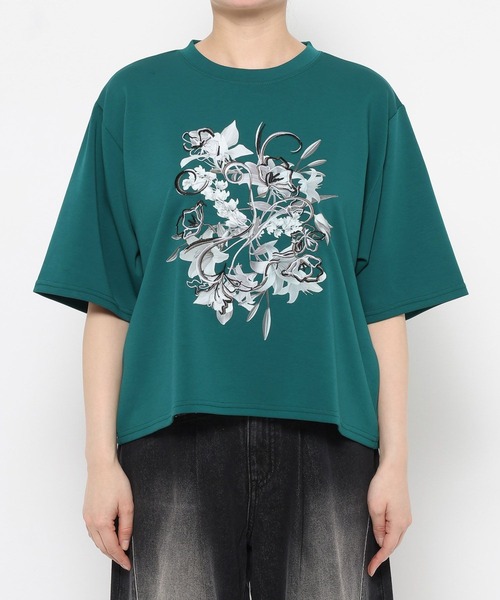 HARE(ハレ)の「アートフラワーシシュウTシャツ(HARE)(Tシャツ/カットソー・レディース・ホワイト/ブルー/イエロー/ブラック・FREE)」の20枚目の写真