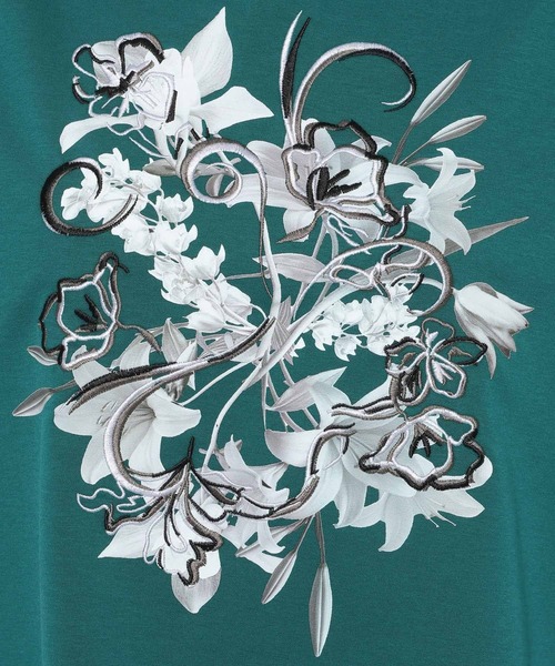 HARE(ハレ)の「アートフラワーシシュウTシャツ(HARE)(Tシャツ/カットソー・レディース・ホワイト/ブルー/イエロー/ブラック・FREE)」の10枚目の写真