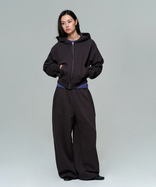 ERA(エラ)の「UNISEX ERA OVERSIZED HOODED ZIP-UP - FADED BLACK(パーカー・レディース・ブラック・LARGE/MEDIUM/SMALL)」の4枚目の写真