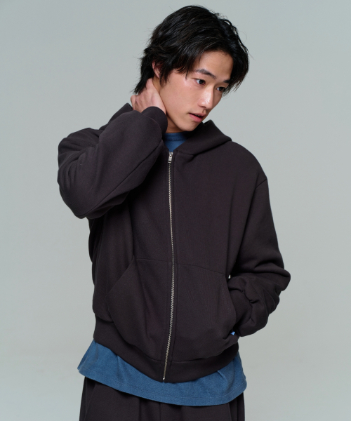 ERA(エラ)の「UNISEX ERA OVERSIZED HOODED ZIP-UP - FADED BLACK(パーカー・レディース・ブラック・LARGE/MEDIUM/SMALL)」の6枚目の写真