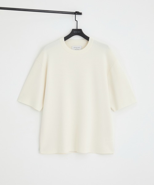 UNITED TOKYO(ユナイテッドトウキョウ)の「【実店舗月間売上NO1】18G サーブルストレッチクルーネックニットTEE |接触冷感/通気性/毛玉防止/洗える/ 抗菌防臭/春服/オフィスカジュアル/通勤/インナー(ニット/セーター・メンズ・ネイビー/ベージュ/オフホワイト/ブラック/ダークグレー/ライトグレー・2/1/3)」の2枚目の写真