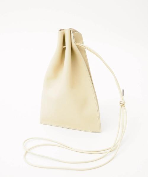 ITTI(イッチ)の「ITTI/イッチ/HERRIE KINCHAKU POUCH - PM / RAPTO FLEX(ショルダーバッグ・レディース・レッド/ブラック/アイボリー・F)」の2枚目の写真