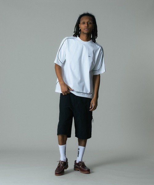 XLARGE(エクストララージ)の「PIPING S/S TOP(Tシャツ/カットソー・メンズ・ブラック/ベージュ/ホワイト・S/M/L/XL)」の7枚目の写真