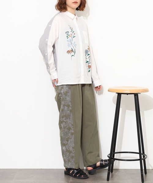 Emago（イマゴ）の「EMAGO 大きなお花刺繍ﾊﾟﾝﾂ（その他パンツ・レディース・カーキ/ベージュ/ネイビー・FREE）」の16枚目の写真