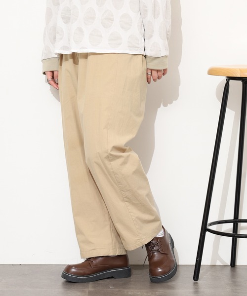 Emago（イマゴ）の「EMAGO 大きなお花刺繍ﾊﾟﾝﾂ（その他パンツ・レディース・カーキ/ベージュ/ネイビー・FREE）」の7枚目の写真