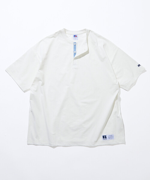 Russell Athletic(ラッセルアスレティック)の「限定展開 RUSSELL ATHLETIC×FREAK'S STORE ラッセル アスレチック 別注 ビッグシルエット ワンポイントロゴ 配色ヘンリーネック Tシャツ(Tシャツ/カットソー・メンズ・ネイビー/ホワイト/チャコールグレー/ブラック・SMALL/LARGE/MEDIUM)」の20枚目の写真