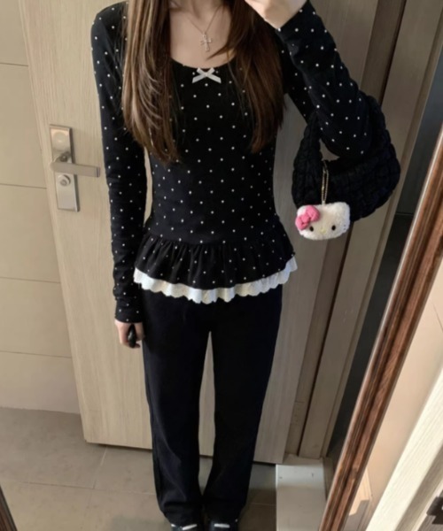 FAVORITO(ファヴォリート)の「フリル長袖ドット柄Tシャツ(Tシャツ/カットソー・レディース・ブラック/ホワイト・L/M)」の9枚目の写真