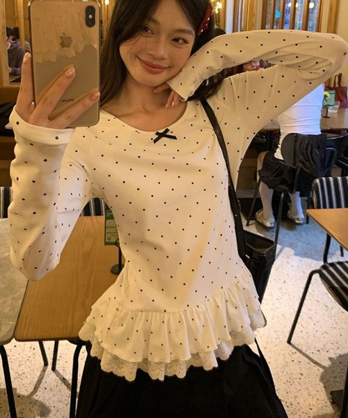 FAVORITO(ファヴォリート)の「フリル長袖ドット柄Tシャツ(Tシャツ/カットソー・レディース・ブラック/ホワイト・L/M)」の10枚目の写真