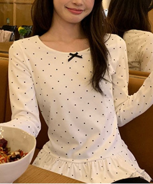 FAVORITO(ファヴォリート)の「フリル長袖ドット柄Tシャツ(Tシャツ/カットソー・レディース・ブラック/ホワイト・L/M)」の12枚目の写真