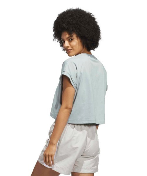 adidas（アディダス）の「アディダス adidas サマー ロマンス グラフィック Tシャツ（Tシャツ/カットソー・レディース・グリーン/ホワイト・S/M/L）」の3枚目の写真