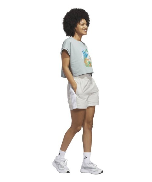 adidas（アディダス）の「アディダス adidas サマー ロマンス グラフィック Tシャツ（Tシャツ/カットソー・レディース・グリーン/ホワイト・S/M/L）」の4枚目の写真