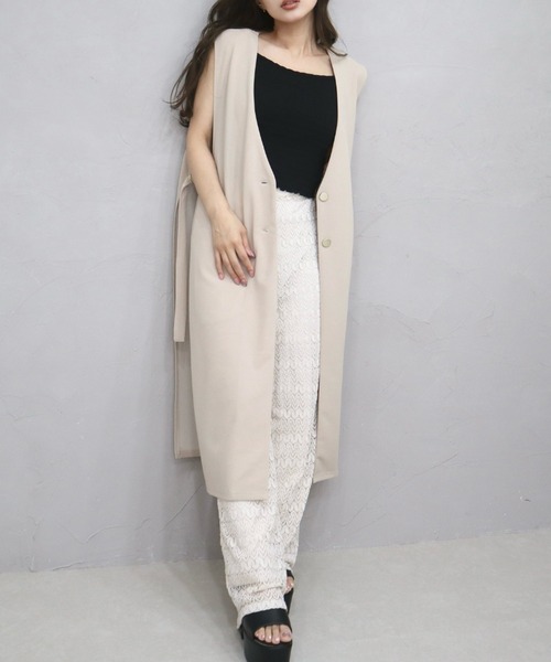CECIL McBEE(セシルマクビー)の「カットジョーゼットノーカラーロングジレ(テーラードジャケット・レディース・チャコールグレー/ライトベージュ/ブラック・MEDIUM/LARGE)」の1枚目の写真