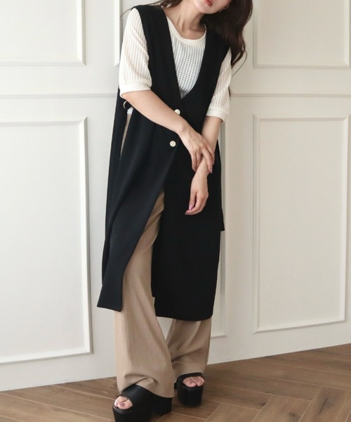 CECIL McBEE(セシルマクビー)の「カットジョーゼットノーカラーロングジレ(テーラードジャケット・レディース・チャコールグレー/ライトベージュ/ブラック・MEDIUM/LARGE)」の2枚目の写真