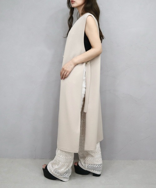CECIL McBEE(セシルマクビー)の「カットジョーゼットノーカラーロングジレ(テーラードジャケット・レディース・チャコールグレー/ライトベージュ/ブラック・MEDIUM/LARGE)」の20枚目の写真