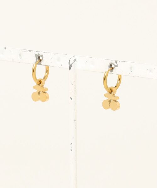 Peony（ピオニー）の「【Peony/ピオニー】ドロップチェリーピアス【アレルギー対応】（ピアス（両耳用）・レディース・ゴールド/シルバー・FREE）」の4枚目の写真