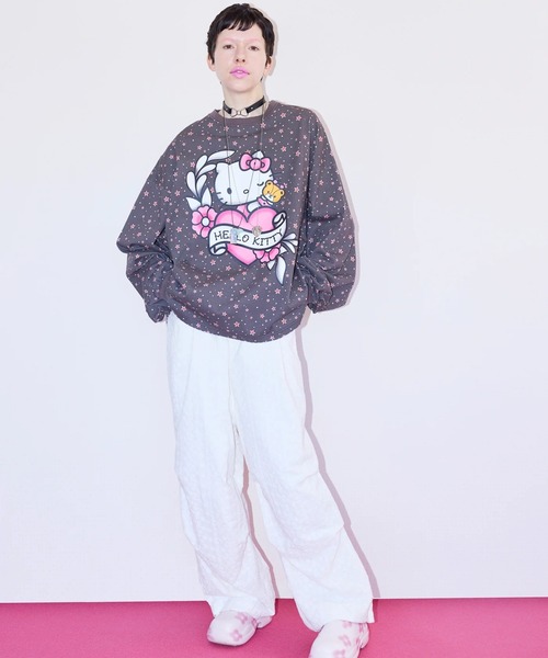Little sunny bite（リトルサニーバイト）の「littlesunnybite/リトルサニーバイト/hello kitty x little sunny bite star print long tee（Tシャツ/カットソー・レディース・ブラック/ホワイト/ピンク・M/S）」の10枚目の写真