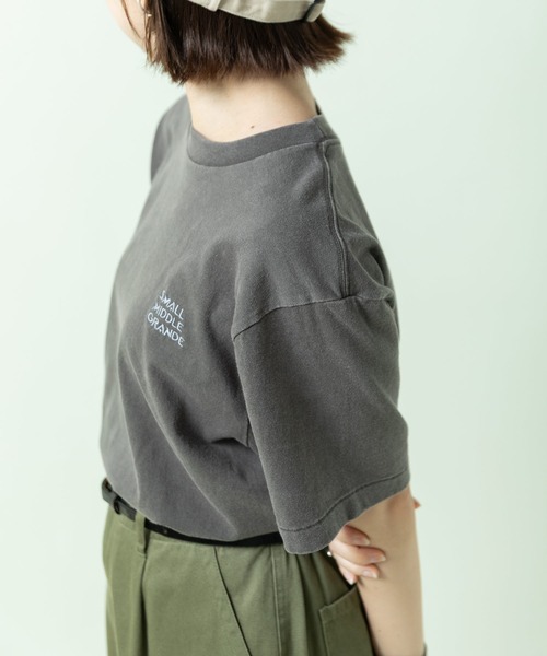 PAR ICI(パーリッシィ)の「日曜日はアイスの日 プリントTシャツ(Tシャツ/カットソー・レディース・グリーン/チャコールグレー/アイボリー・FREE)」の20枚目の写真