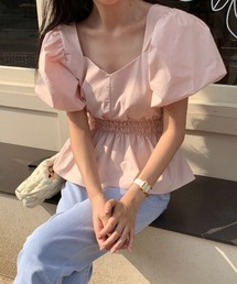 ペプラムパフスリーブブラウス