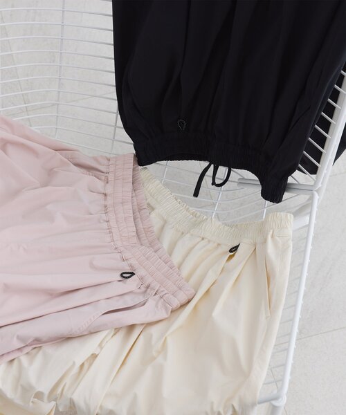 COLONY 2139(コロニートゥーワンスリーナイン)の「UV接触冷感ストレッチバレルパンツ(その他パンツ・レディース・ブラック/ピンク/アイボリー・MEDIUM/SMALL)」の13枚目の写真
