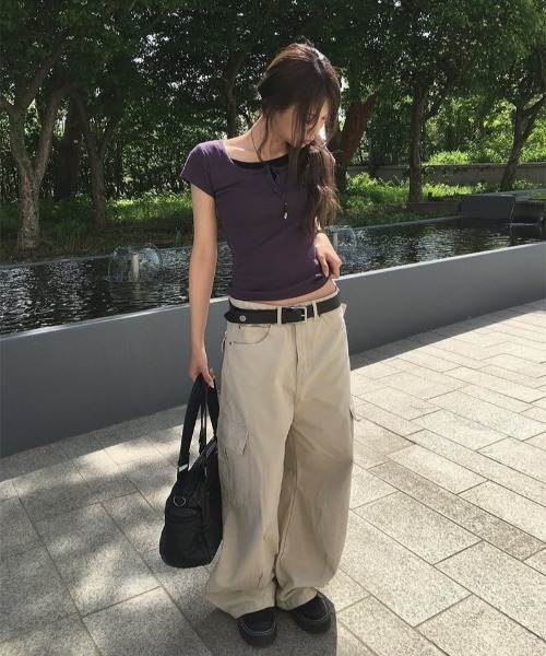 anyonemore(エニワンモア)の「一体型配色ボタンヘンリーネック半袖Tシャツ(Tシャツ/カットソー・レディース・パープル・FREE)」の8枚目の写真