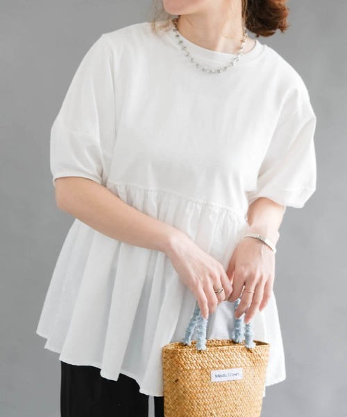 aquagarage(アクアガレージ)の「異素材切り替えペプラムトップス(Tシャツ/カットソー・レディース・ホワイト/ブラック・L/M)」の7枚目の写真