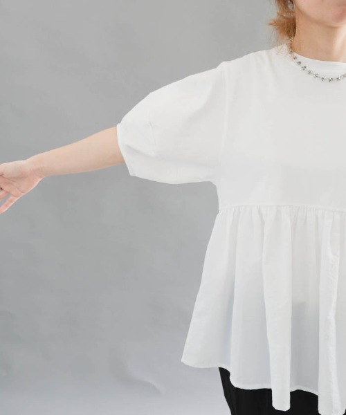 aquagarage(アクアガレージ)の「異素材切り替えペプラムトップス(Tシャツ/カットソー・レディース・ホワイト/ブラック・L/M)」の9枚目の写真