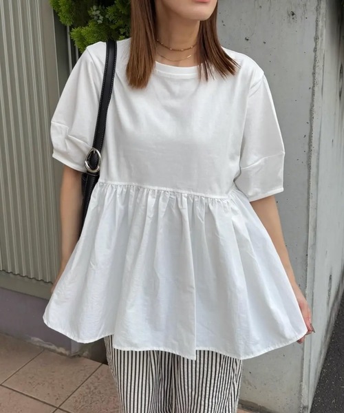 aquagarage(アクアガレージ)の「異素材切り替えペプラムトップス(Tシャツ/カットソー・レディース・ホワイト/ブラック・L/M)」の3枚目の写真