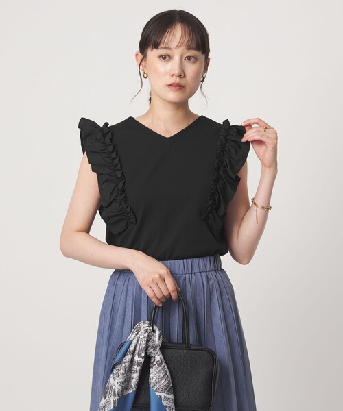green label relaxing(グリーンレーベルリラクシング)の「フリルドッキング ノースリーブ ニット ウォッシャブル(ニット/セーター・レディース・ブラック/オリーブ・FREE)」の2枚目の写真