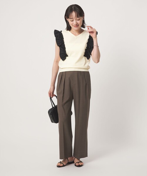 green label relaxing(グリーンレーベルリラクシング)の「フリルドッキング ノースリーブ ニット ウォッシャブル(ニット/セーター・レディース・ブラック/オリーブ・FREE)」の8枚目の写真