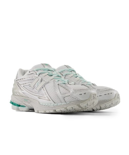 NEW BALANCE(ニューバランス)の「New Balance 1906R(ニューバランス ナインティーンオーシックス アール)(スニーカー・メンズ・ホワイト系・23cm/23.5cm/24cm/24.5cm/25cm/25.5cm/29cm/30cm/26cm/26.5cm/27cm/27.5cm/28cm/28.5cm)」の1枚目の写真