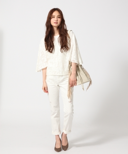 GLOBAL WORK（グローバルワーク）の「レースフレアスリーブ7分袖/708796（シャツ/ブラウス・レディース・ホワイト/オフホワイト/ネイビー/ライトベージュ・SMALL/MEDIUM/LARGE）」の12枚目の写真