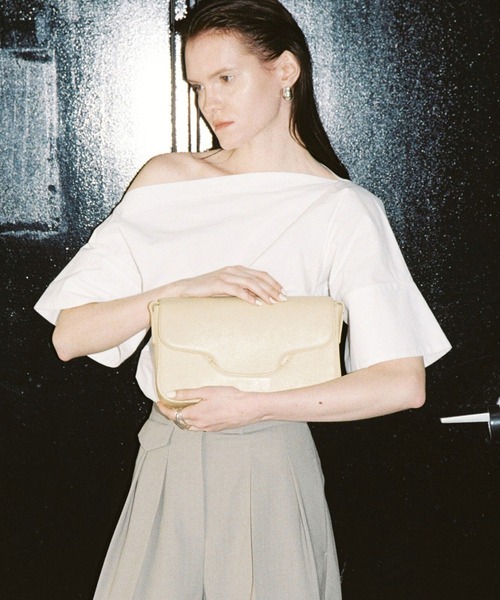 ADAM ET ROPE'(アダムエロペ)の「【PFT】Flap Shoulder Bag(ショルダーバッグ・レディース・ベージュ・FREE)」の22枚目の写真