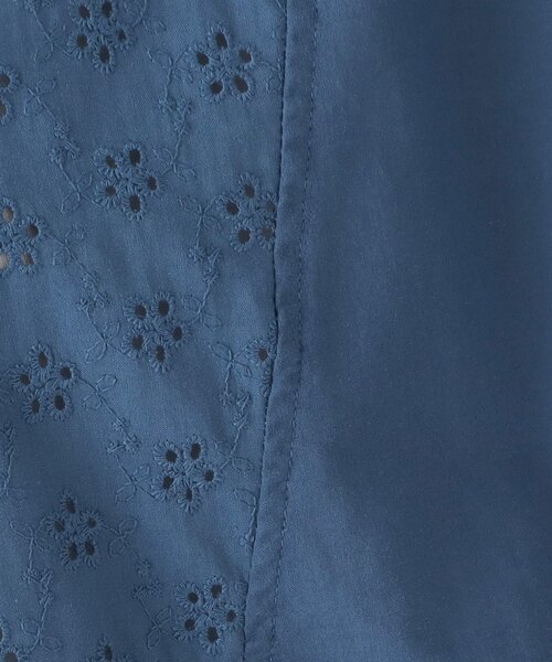 one'sterrace(ワンズテラス)の「刺繍 切替え前開きブラウス(シャツ/ブラウス・レディース・ブルー系その他7/ホワイト系9/グレー系その他7/カーキ系5/ブラック系8・02)」の7枚目の写真