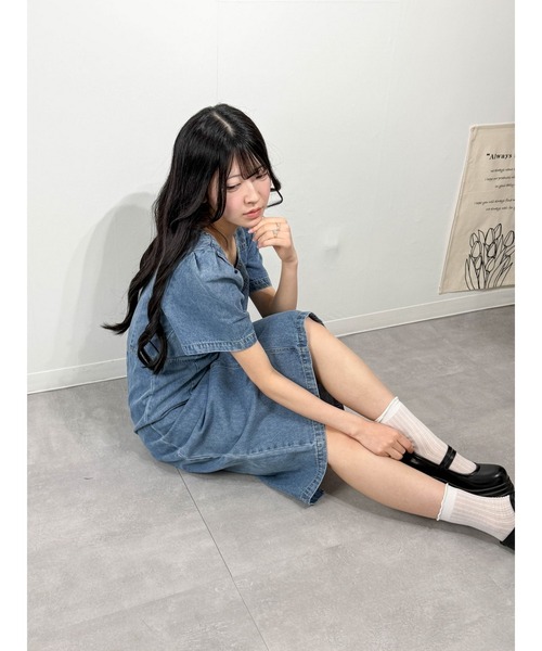 marcydorn（マーシードルン）の「スクエアネック デニムワンピース ロング丈 パフスリーブ フレンチカジュアル（ワンピース・レディース・ブルー・S/M）」の17枚目の写真
