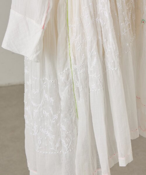 BEARDSLEY(ビアズリー)の「《INJIRI》チュニックブラウス(シャツ/ブラウス・レディース・ホワイト・MEDIUM)」の20枚目の写真