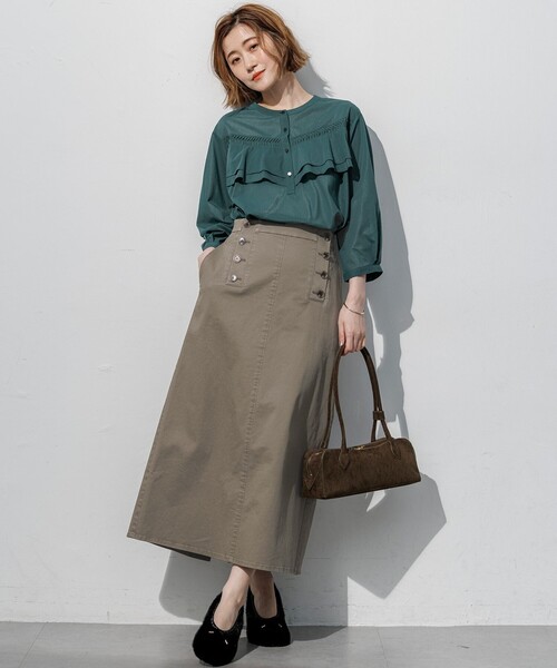 23区 L(ニジュウサンクオオキイサイズ)の「ストレッチギャバ チノ マリン風スカート(スカート・レディース・オリーブ系/ベージュ系・44/46/48/50)」の13枚目の写真