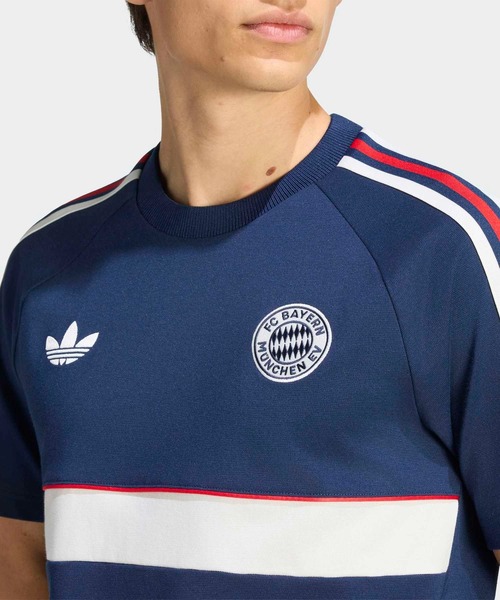 adidas（アディダス）の「FCバイエルン・ミュンヘン OG Tシャツ / アディダス adidas（Tシャツ/カットソー・メンズ・ブルー・XXX-LARGE/XX-LARGE/X-LARGE/SMALL/MEDIUM/LARGE）」の3枚目の写真