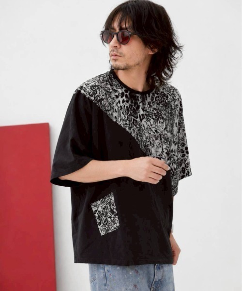 KAMINARI_TOKIO(カミナリトキオ)の「アシメ切替総柄ドルマンプルオーバー(Tシャツ/カットソー・レディース・ホワイト/ブラック/ブラウン・FREE)」の18枚目の写真