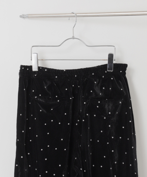 Couture d'adam(クチュールドアダム)の「COUTURE D’ADAM (クチュール ド アダム) Glitter Velvet イージー パンツ(その他パンツ・メンズ・ブラック・42/40)」の5枚目の写真