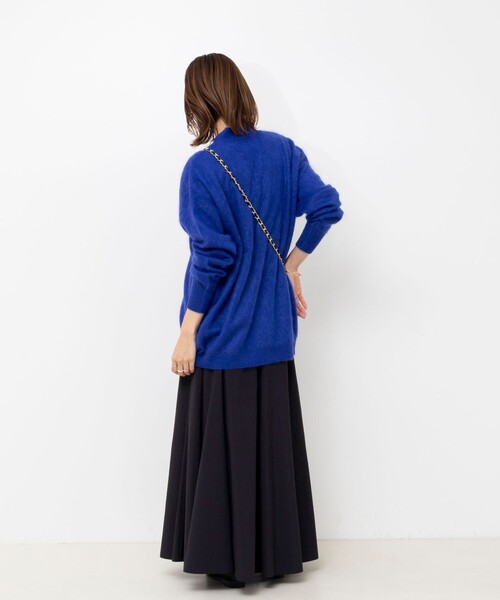 Laraaji（ララージ）の「カシミヤファー加工Vネックカーディガン（カーディガン/ボレロ・レディース・グレー/ロイヤルブルー・38）」の14枚目の写真